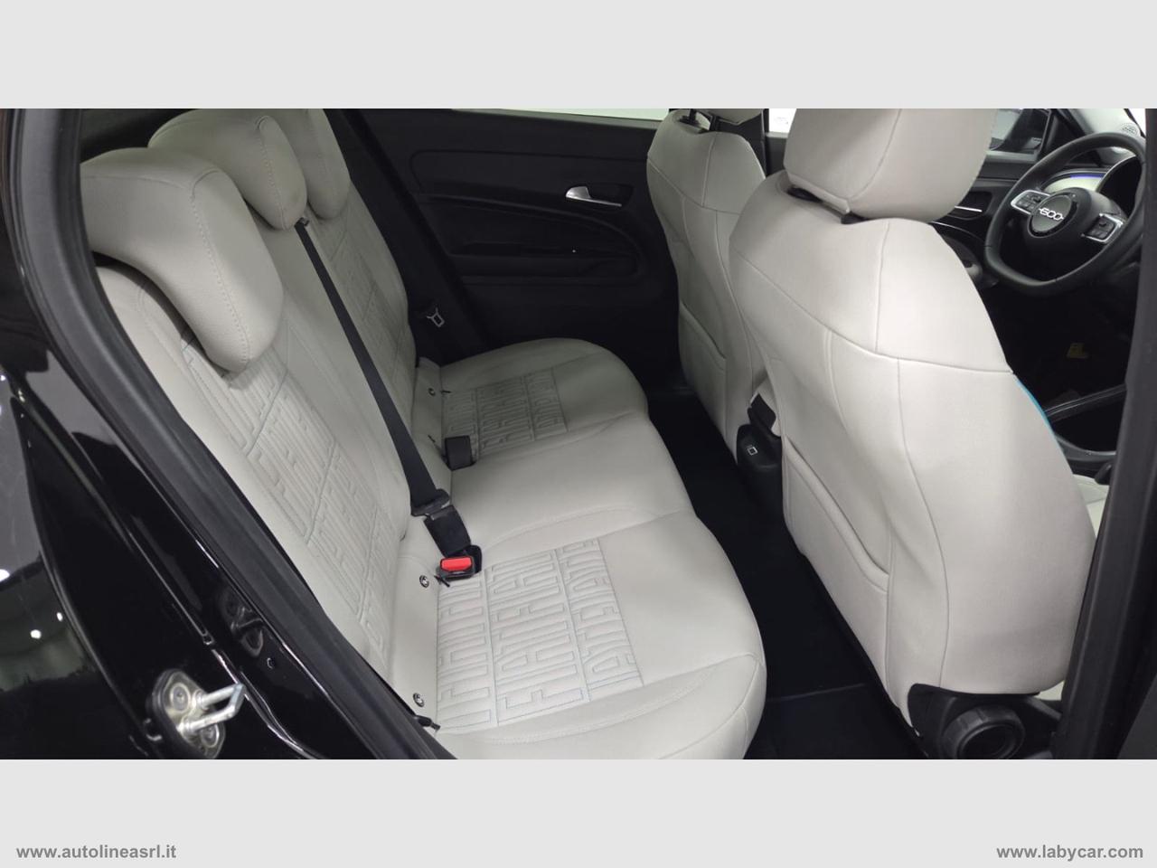 FIAT 600 Hybrid 110 CV DCT MHEV La Prima