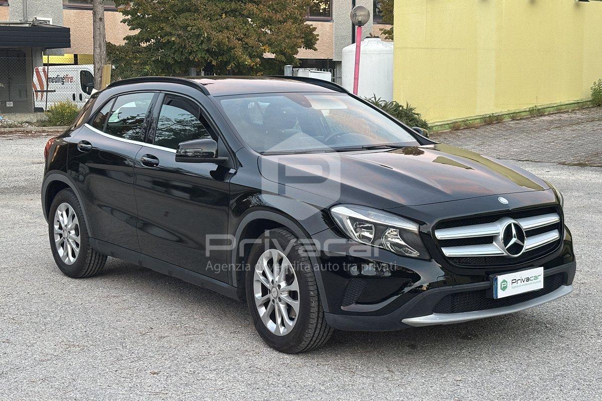 MERCEDES GLA 180 d Business