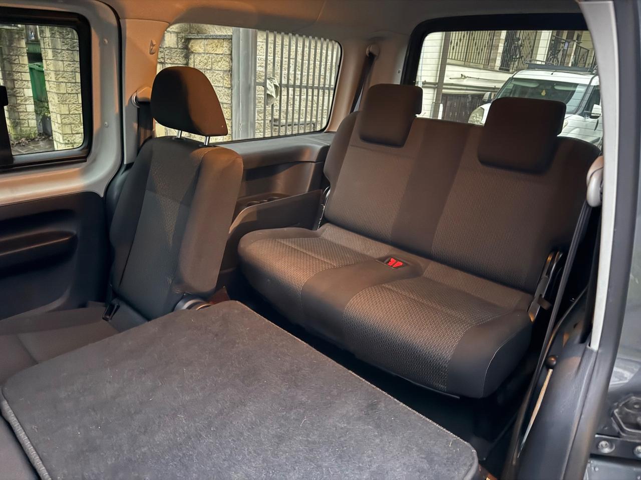 Volkswagen Caddy 2.0 TDI 102 CV Trendline Maxi