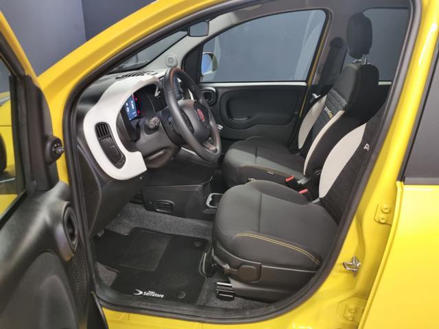 FIAT Panda 1.0 FireFly S&S Hybrid Pandina CROSS
