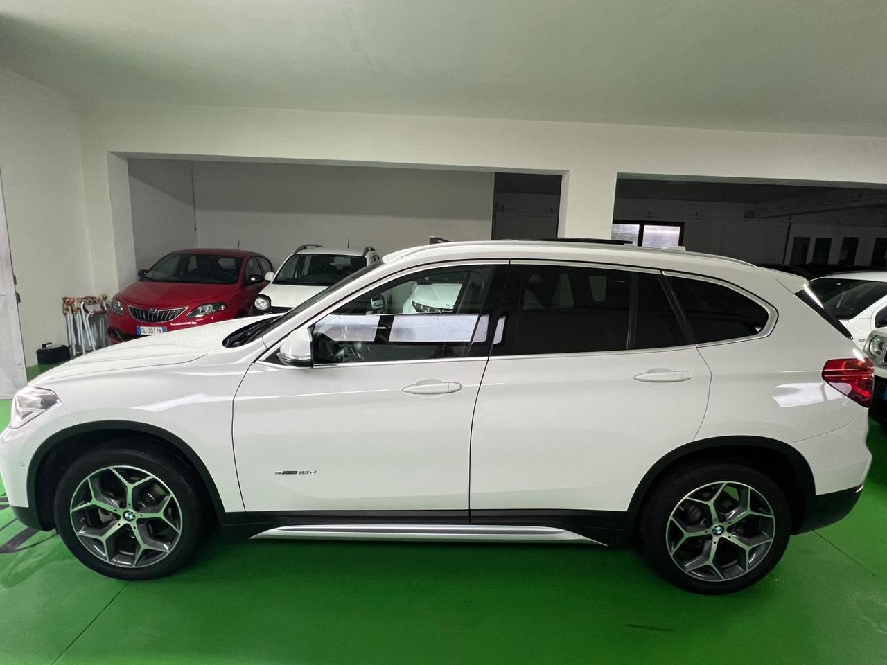 Bmw X1 sDrive18d xLine