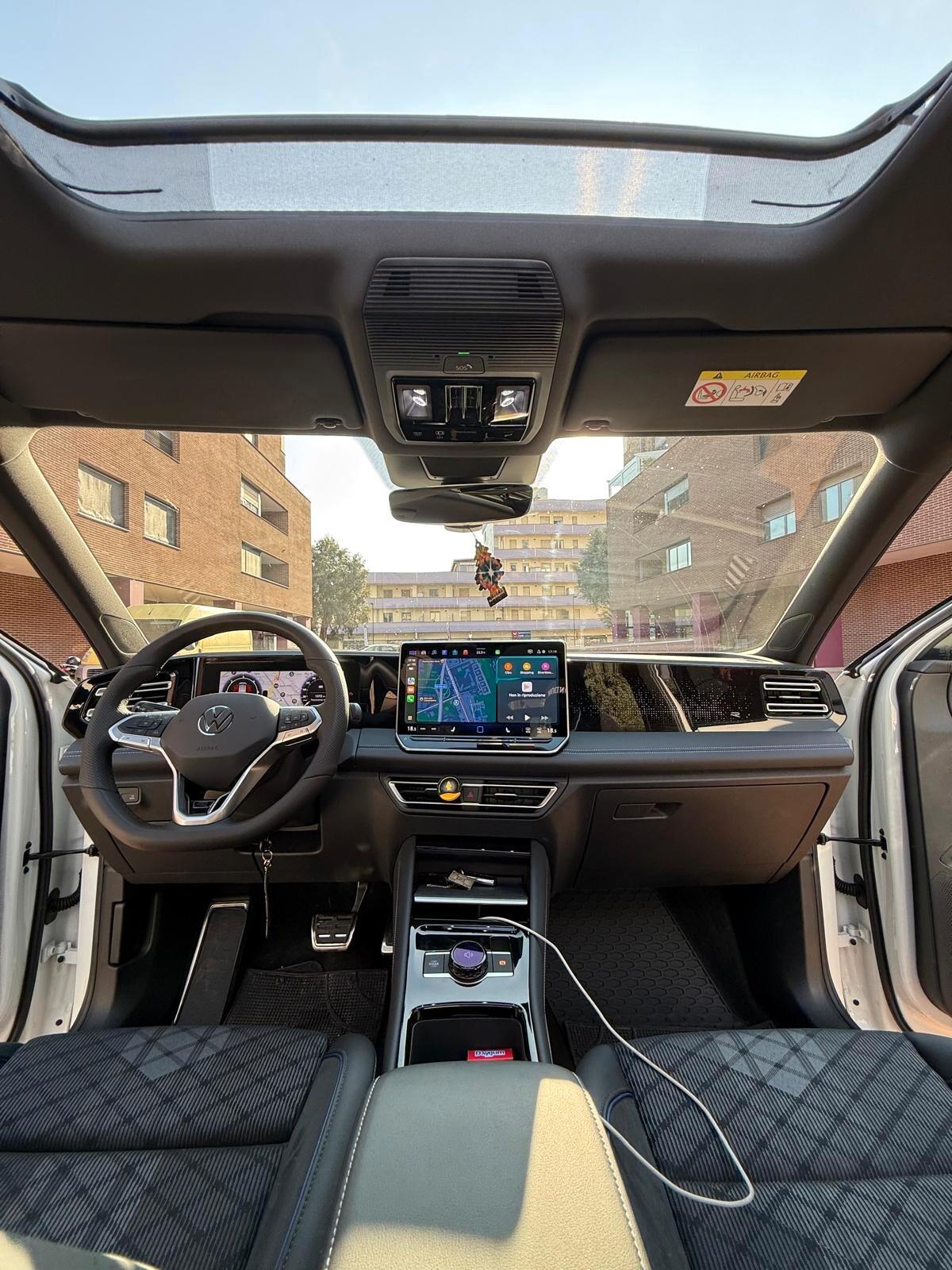 Volkswagen Tiguan 2.0 TDI 150 CV SCR DSG R-Line
