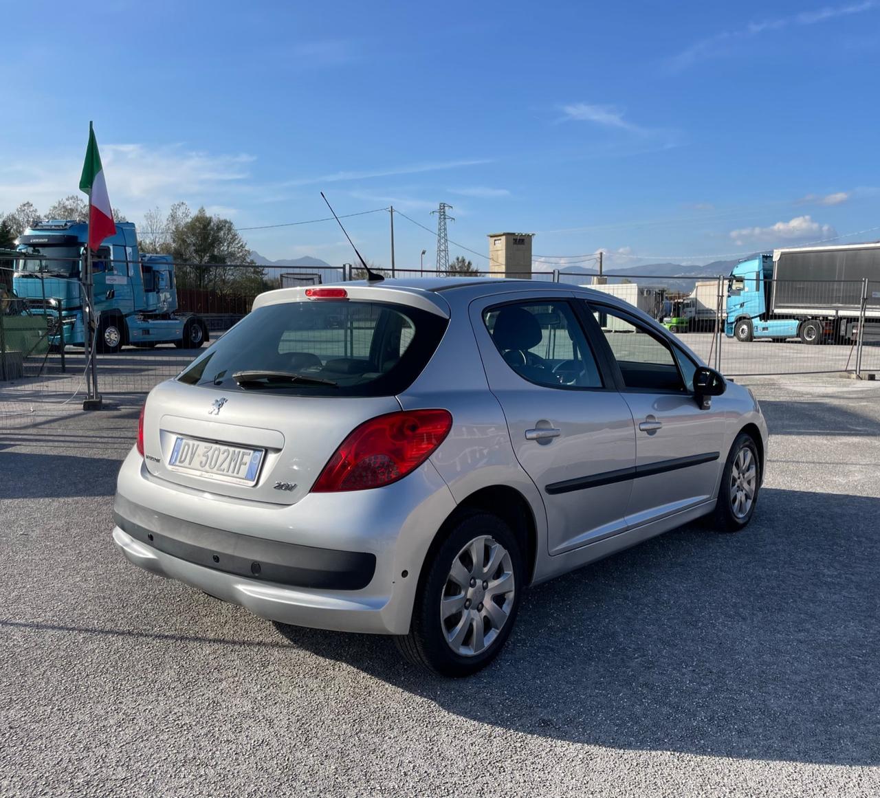 Peugeot 207 1.4 VTi 95CV 5p. XS