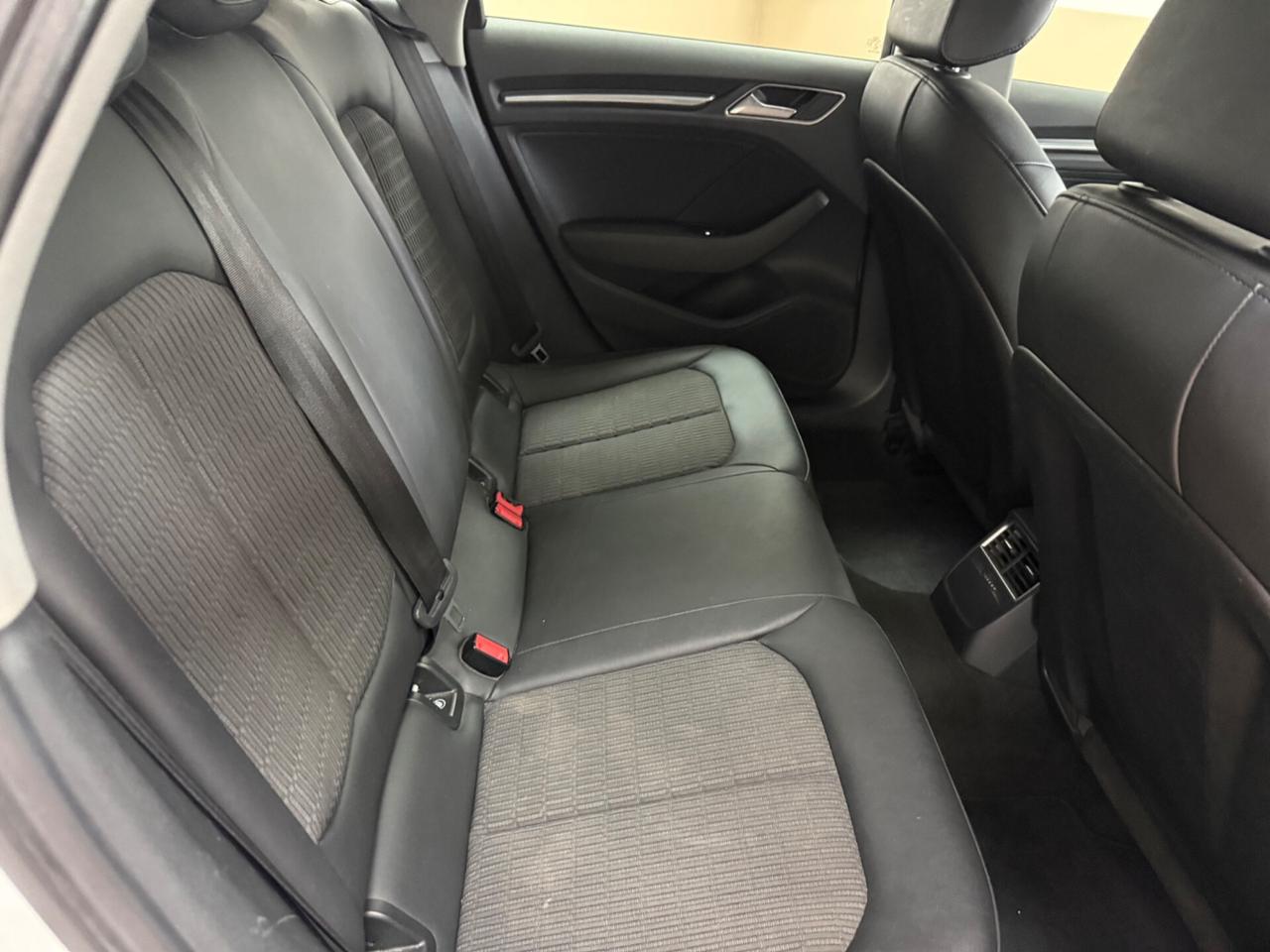 Audi A3 1.6 TDI 116 CV S tronic Sport