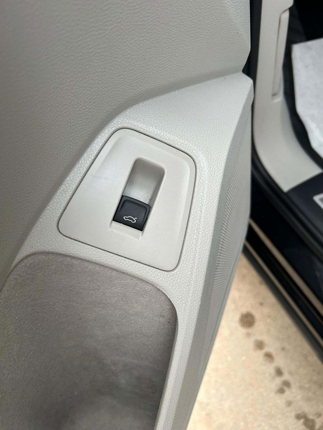 Volkswagen Tiguan Allspace 2.0 TDI 200 CV SCR DSG 4MOTION R-Line