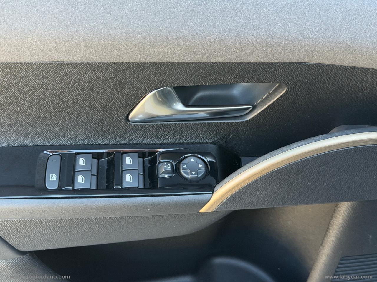 LANCIA Ypsilon Hybrid e-DCT LX