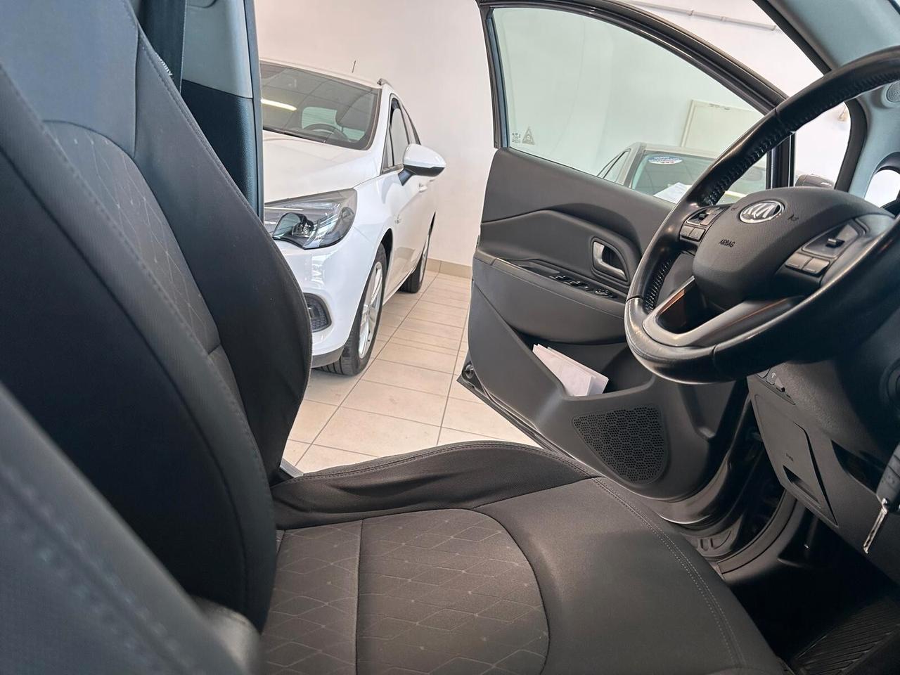 Kia Rio HIGH TECH 1.4 CRDi 5p.