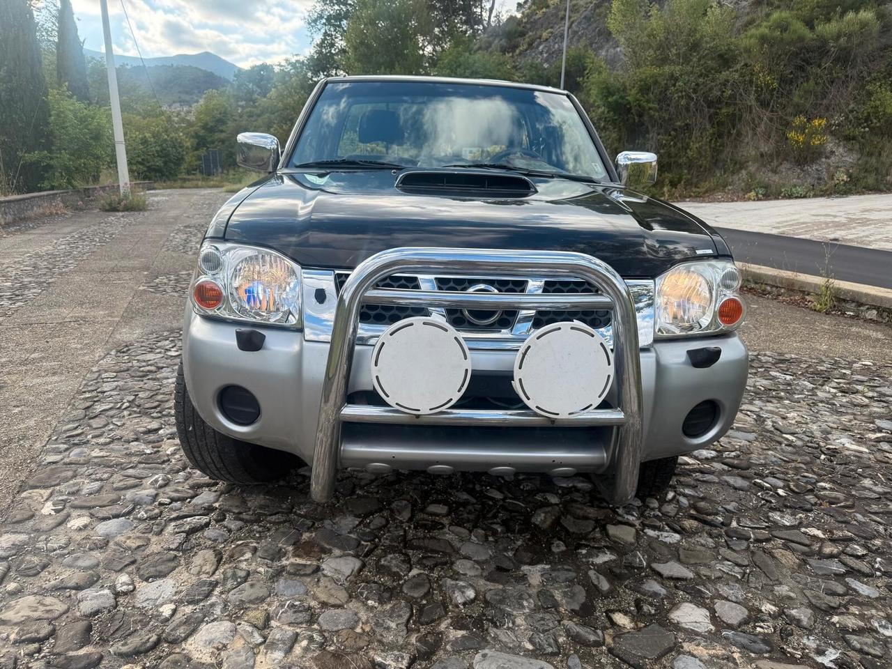 Nissan Navara 2.5 dCi 133CV 2 porte King Cab XE