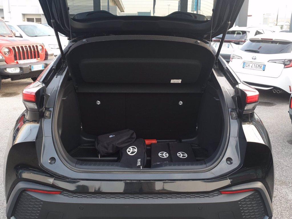 TOYOTA C-hr 2.0 hev trend fwd e-cvt del 2024