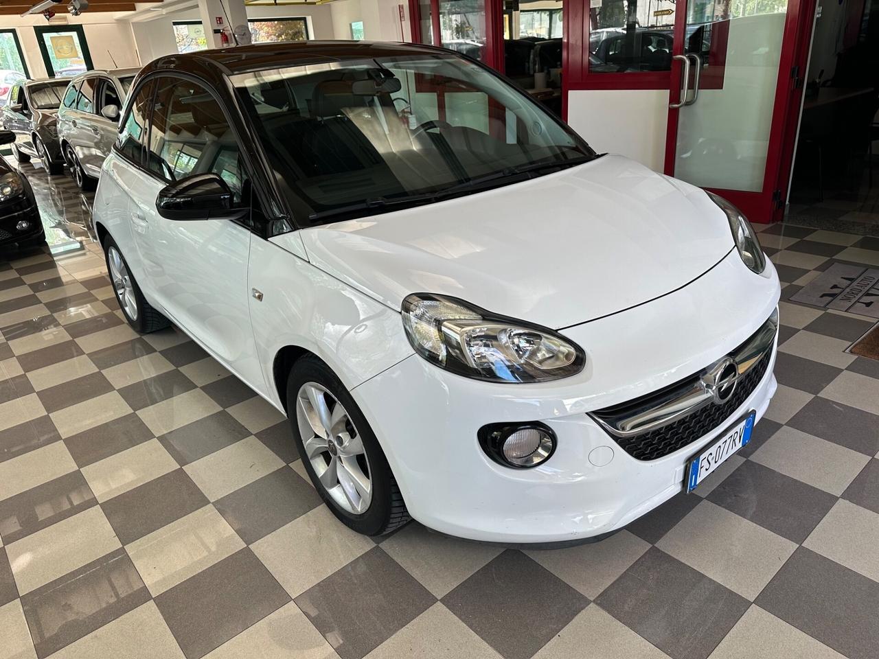 Opel Adam 1.4 87 CV GPL Tech Jam