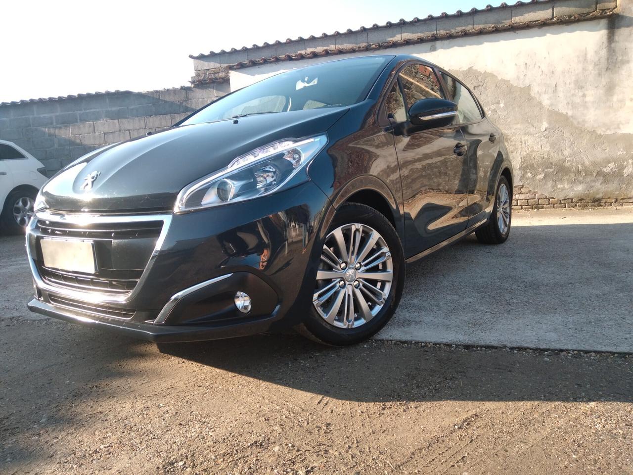 Peugeot 208 BlueHDi 100 S&S 5 porte GT Line x neopatentati