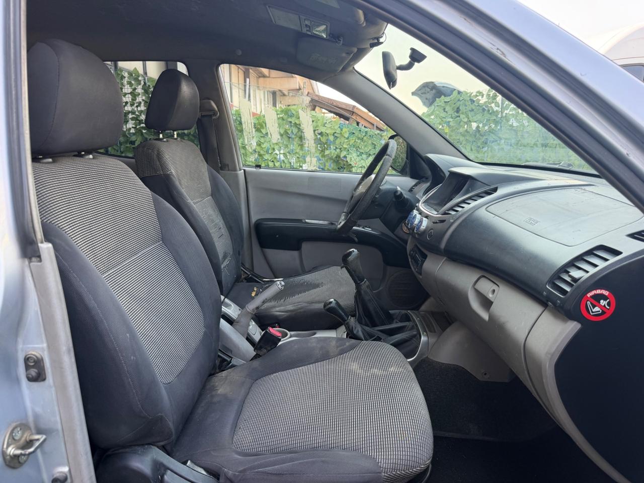 Mitsubishi L200 2.5 DI-D/136CV Double Cab Intense