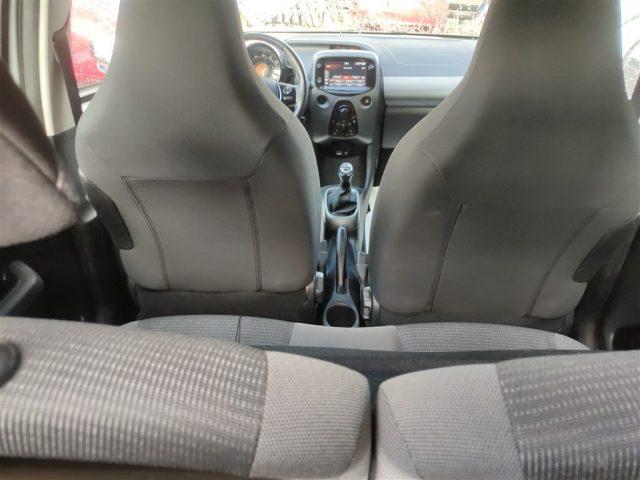 TOYOTA Aygo 1.0 VVT-i x-play TELECAMERA,CARPLAY,CRUISE