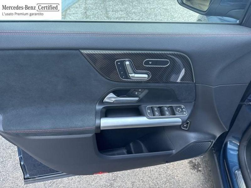 Mercedes-Benz GLA 200 D PREMIUM AUTO