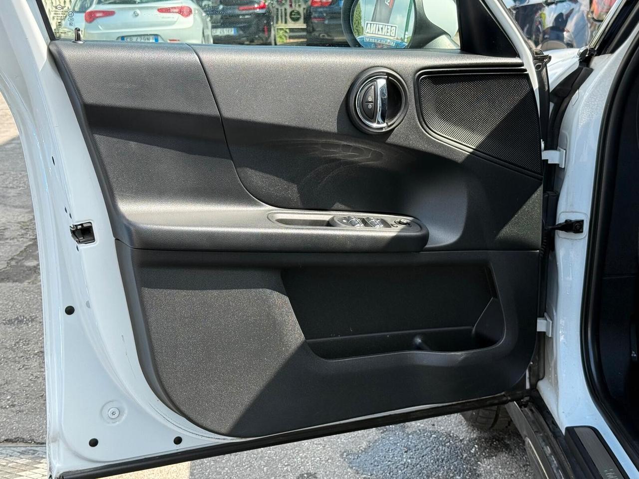 Mini Cooper Countryman 1.5 BUSINESS
