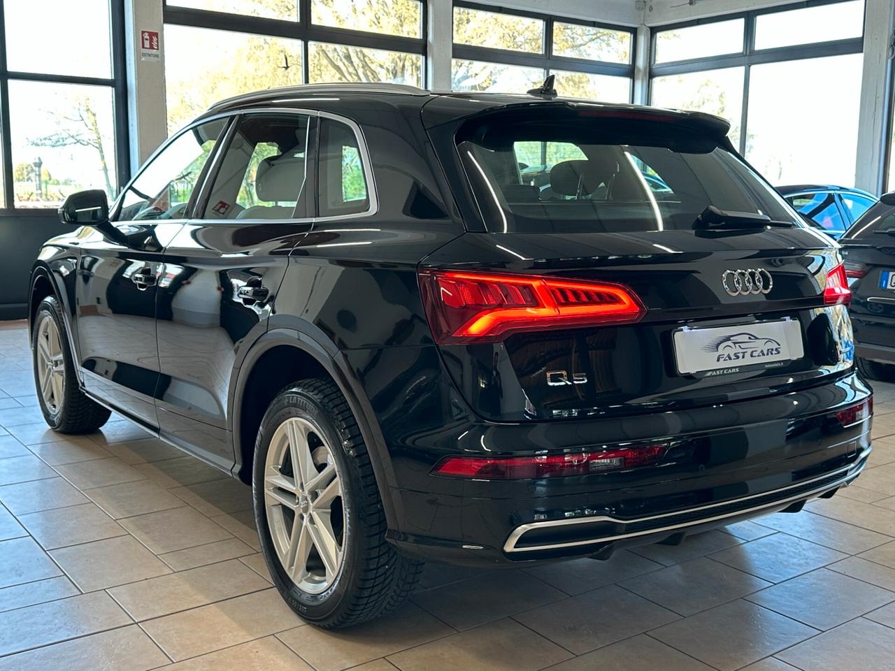 AUDI Q5 40TDI QUATTRO S-TRONIC S-LINE PLUS *MATRIX*NAVI*