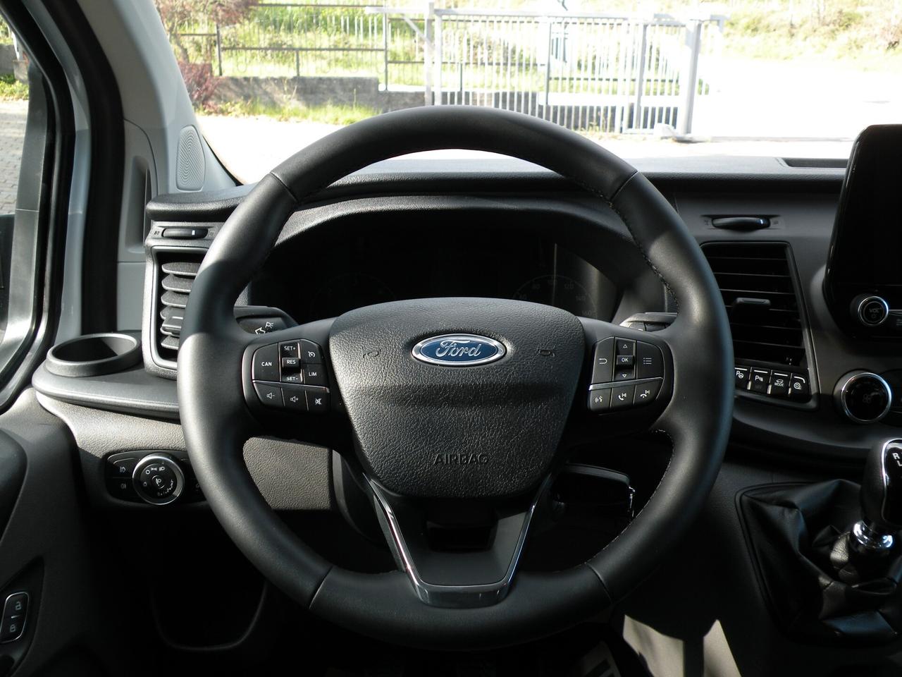 FORD TRANSIT CUSTOM 9 POSTI - NOLEGGIO