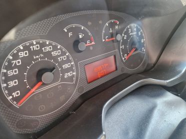 Fiat FIORINO 1.3 MTJ CARGO VETRATO