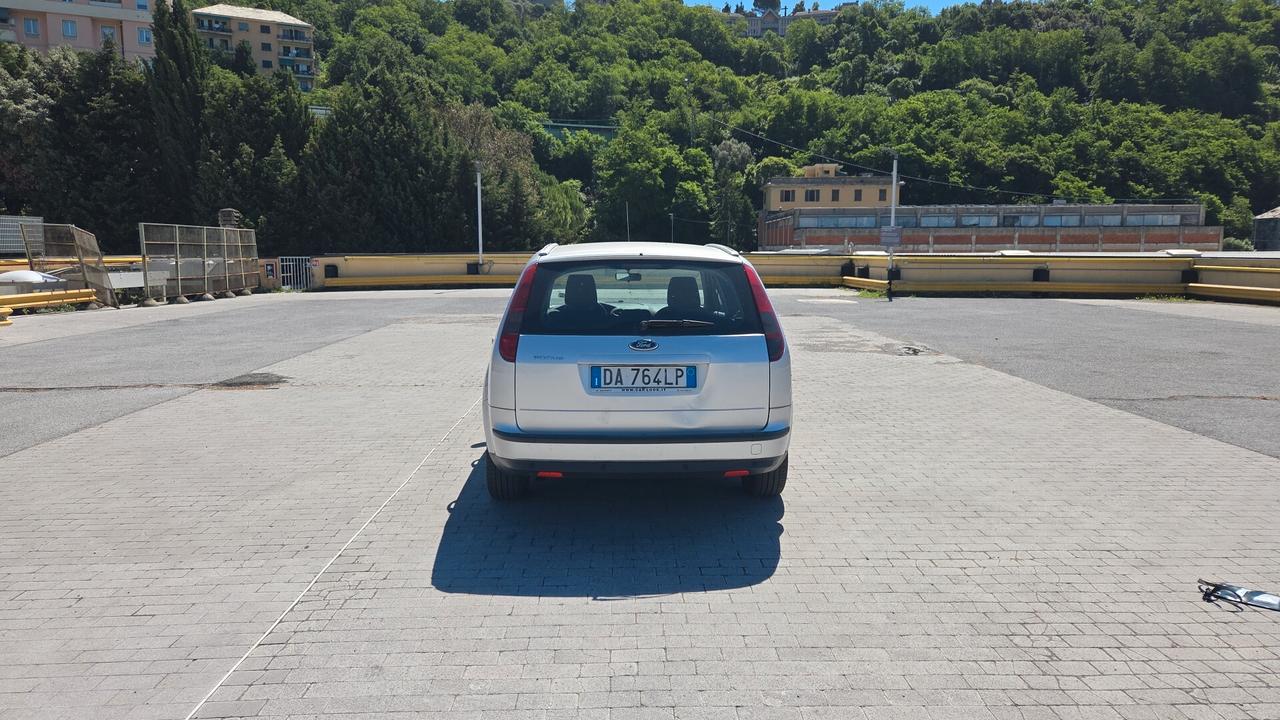 FORD FOCUS SW 1.6 TDCI – 154.000 KM – GARANZIA 12 MESI – € 2.3909