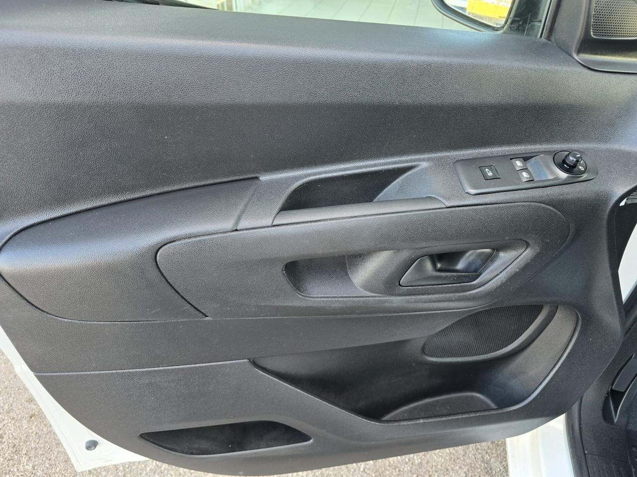 Peugeot Partner 1.5 BlueHDi 100 S&S PC Furgone Pro