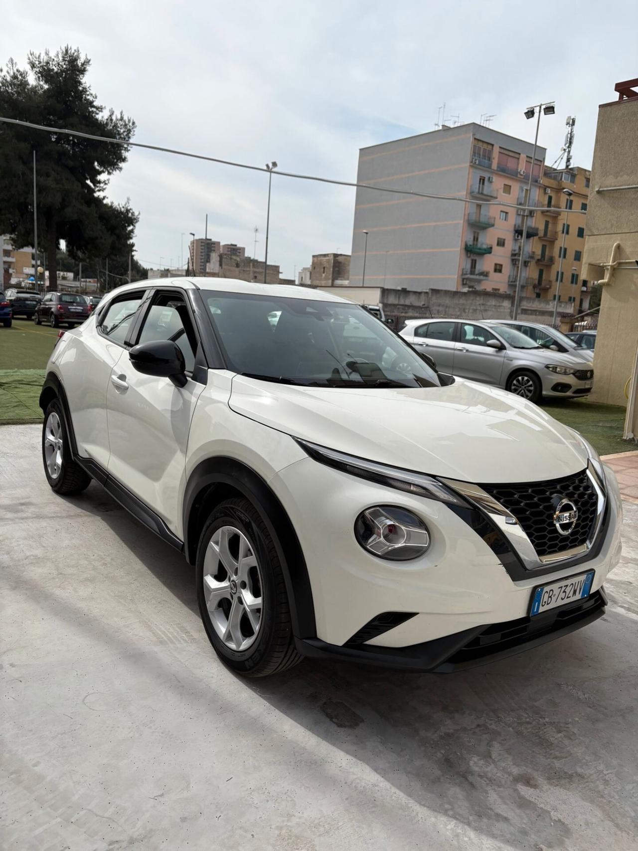 Nissan Juke 1.0 DIG-T 117 CV N-Connecta
