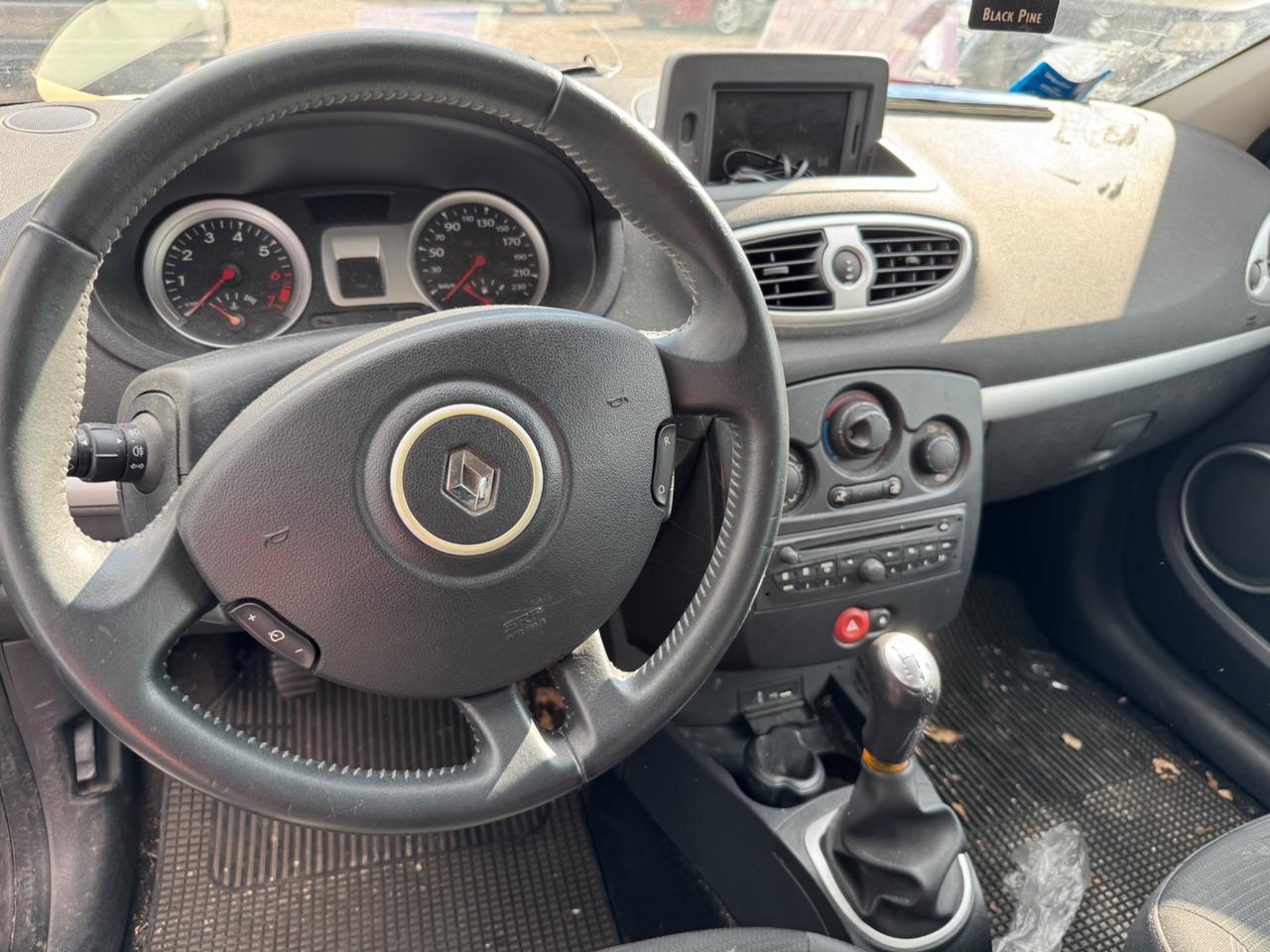 PACCHETTO PER COMMERCIANTI ..4 MACCHINE …Toyota Avensis 2.2 D-4D 16V