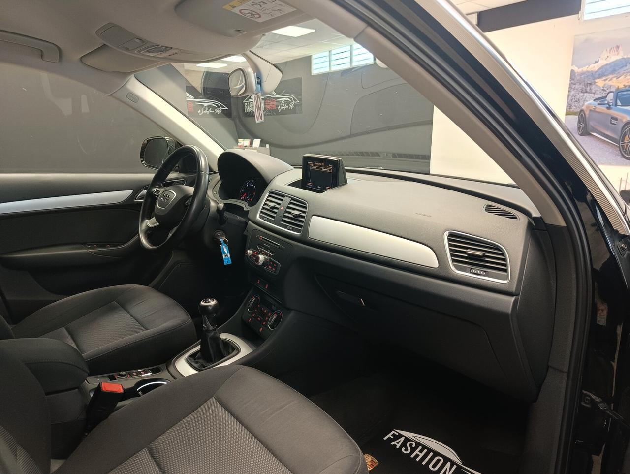 Audi Q3 2.0 TDI 120 CV Business