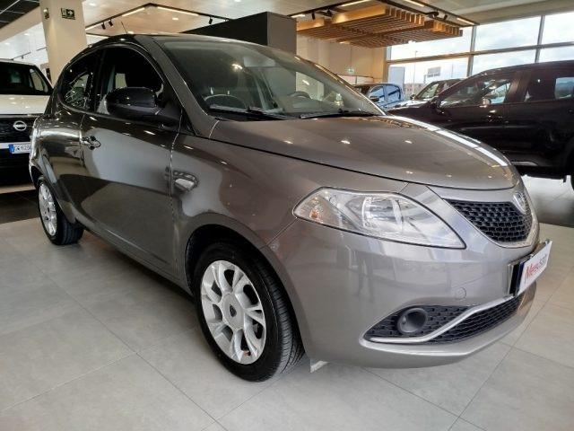 LANCIA Ypsilon 1.2 69 CV 5 porte Silver