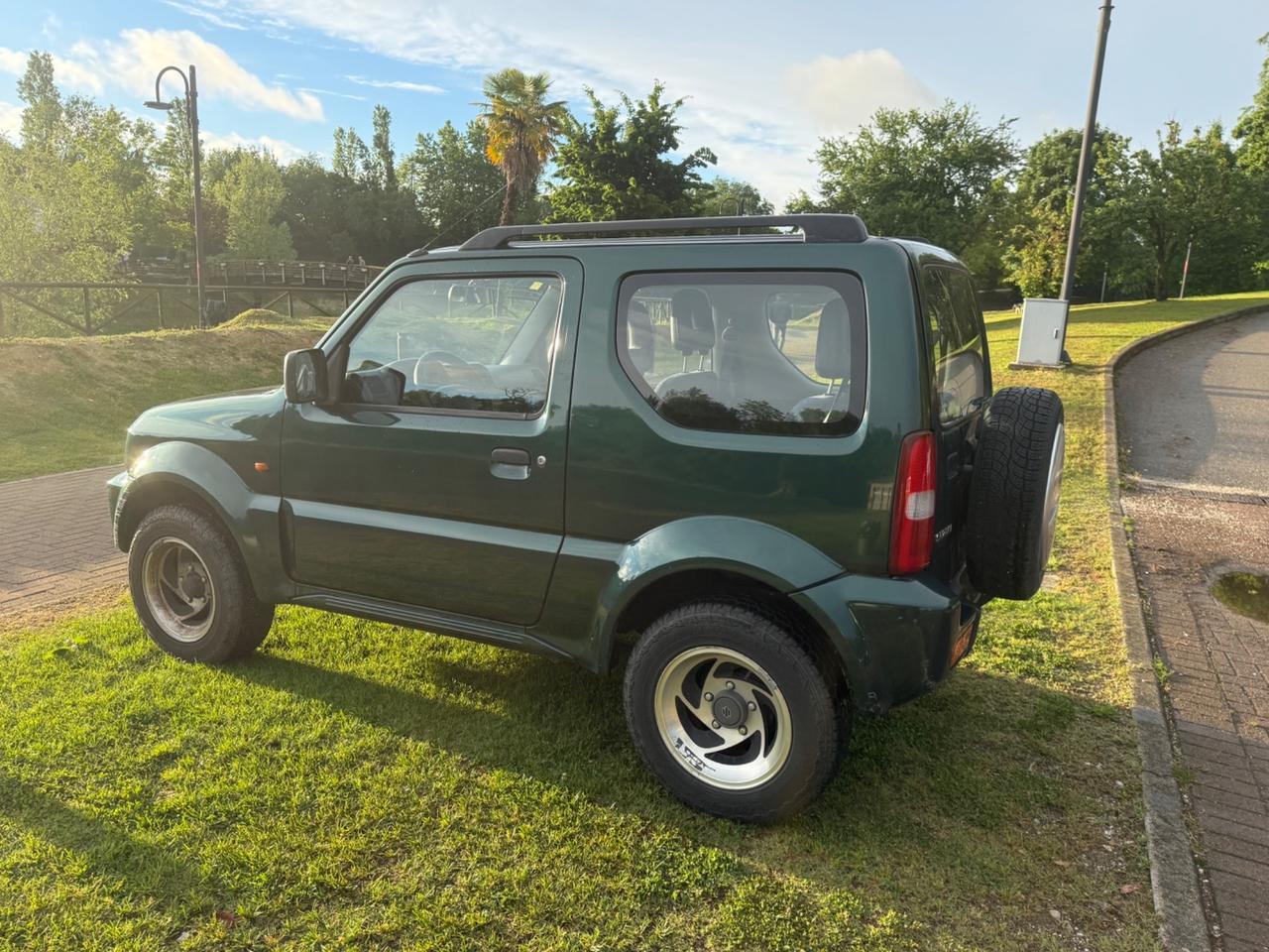 Suzuki Jimny 1.3i 16V cat 4WD JLX Mode