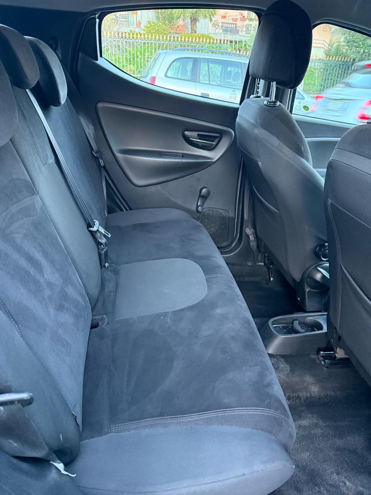 Lancia Ypsilon 1.2 69 CV 5 porte GPL Ecochic Platinum