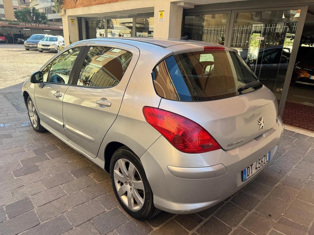 PEUGEOT 308 1.6 HDi 90CV 5 porte Tecno