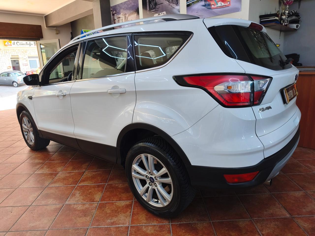 Ford Kuga 1.5 TDCI 120 CV Titanium