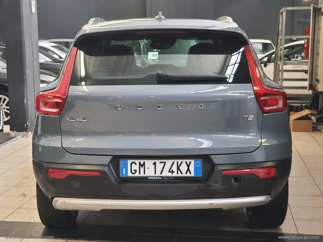 VOLVO XC40 T2 automatico Core