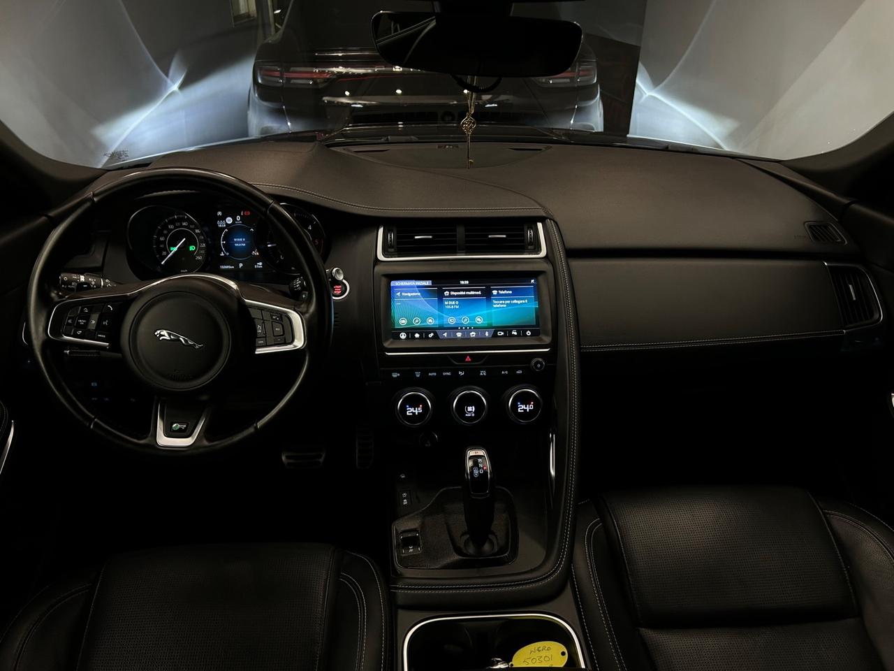 Jaguar E-Pace 2.0D 150 CV AWD aut. R-Dynamic HSE