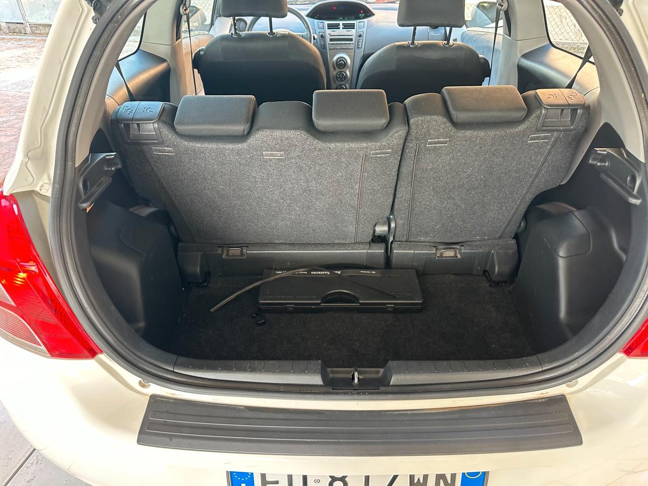 Toyota Yaris 1.0 (12 Rate)