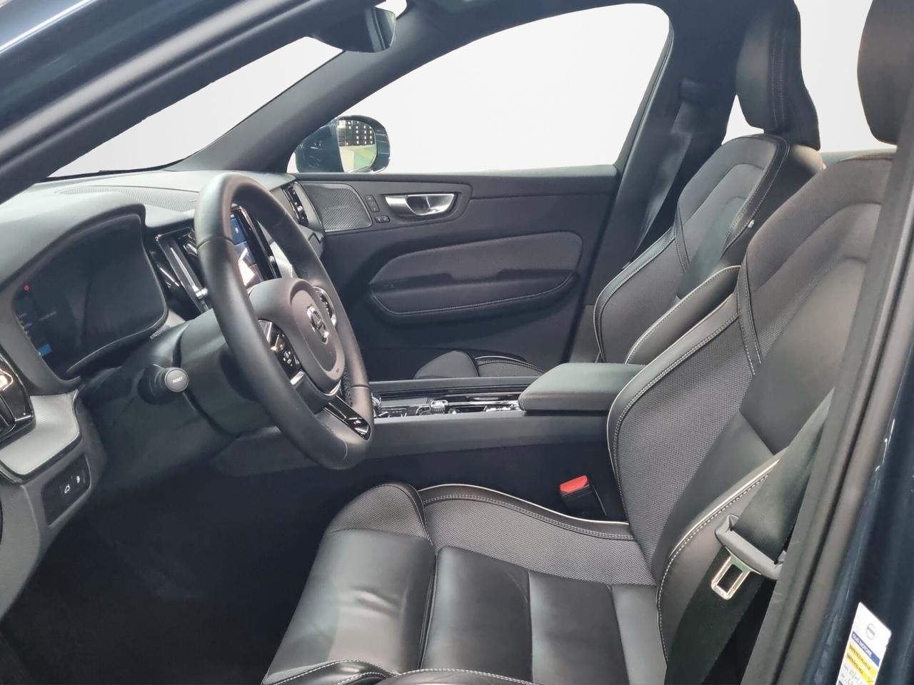 Volvo XC 60 T6 Recharge Plug-in Hybrid AWD automatico Plus Bright