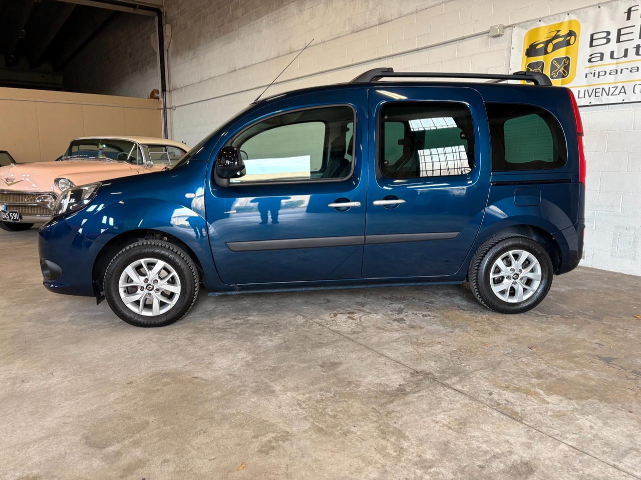 Renault Kangoo 1.5 blue dci 95Cv AUTOVETTURA SOLO 42.000KM