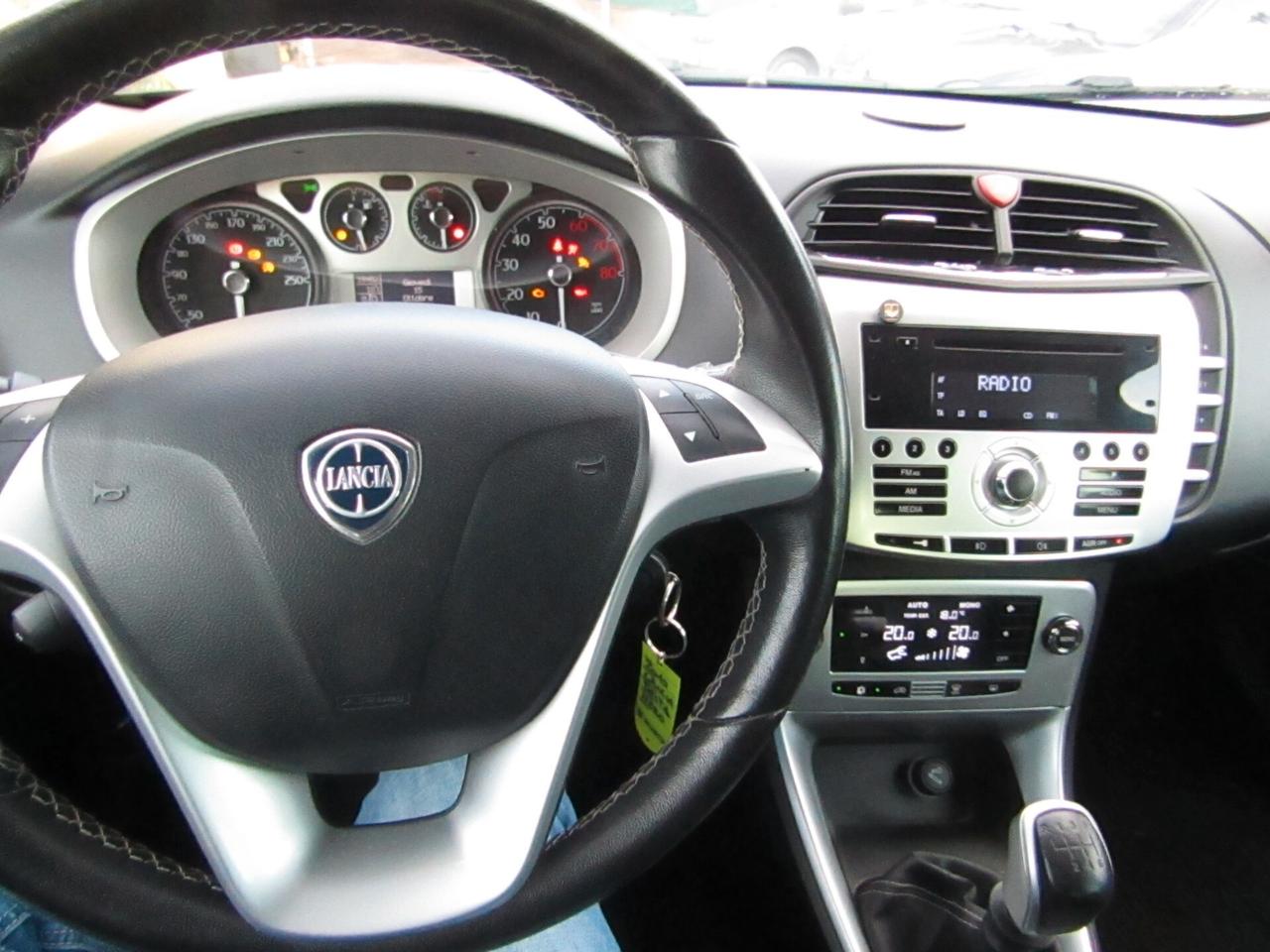 Lancia Delta 1.4 T-Jet 120 CV Oro