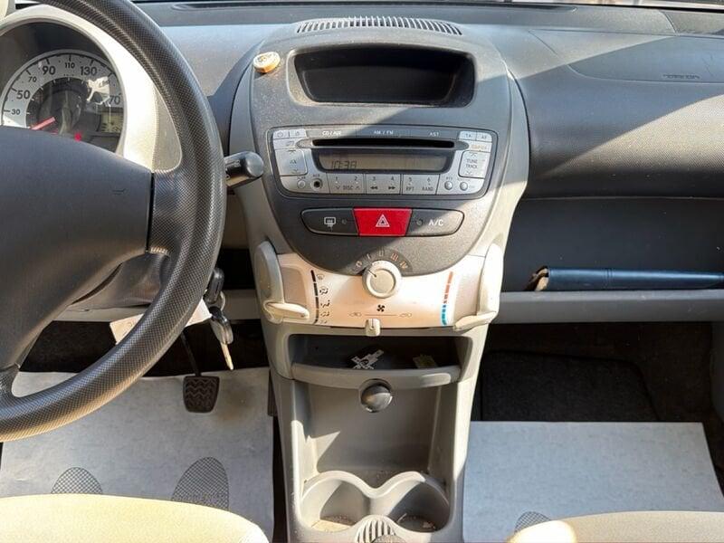 Peugeot 107 107 5p 1.0 12v Plaisir 2tronic