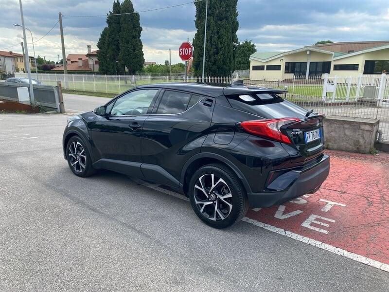 Toyota C-HR 1.8 Hybrid E-CVT Trend