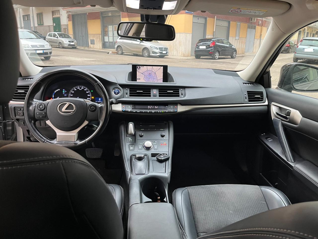 Lexus CT 200h Hybrid Black Style