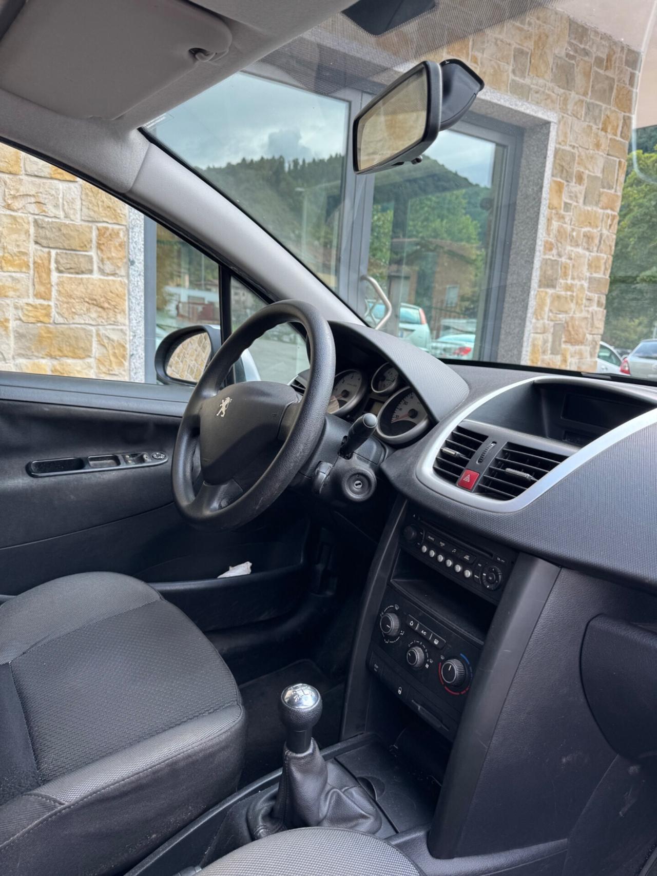 Peugeot 207 1.4 8V 75CV 5p. X Line ECO GPL