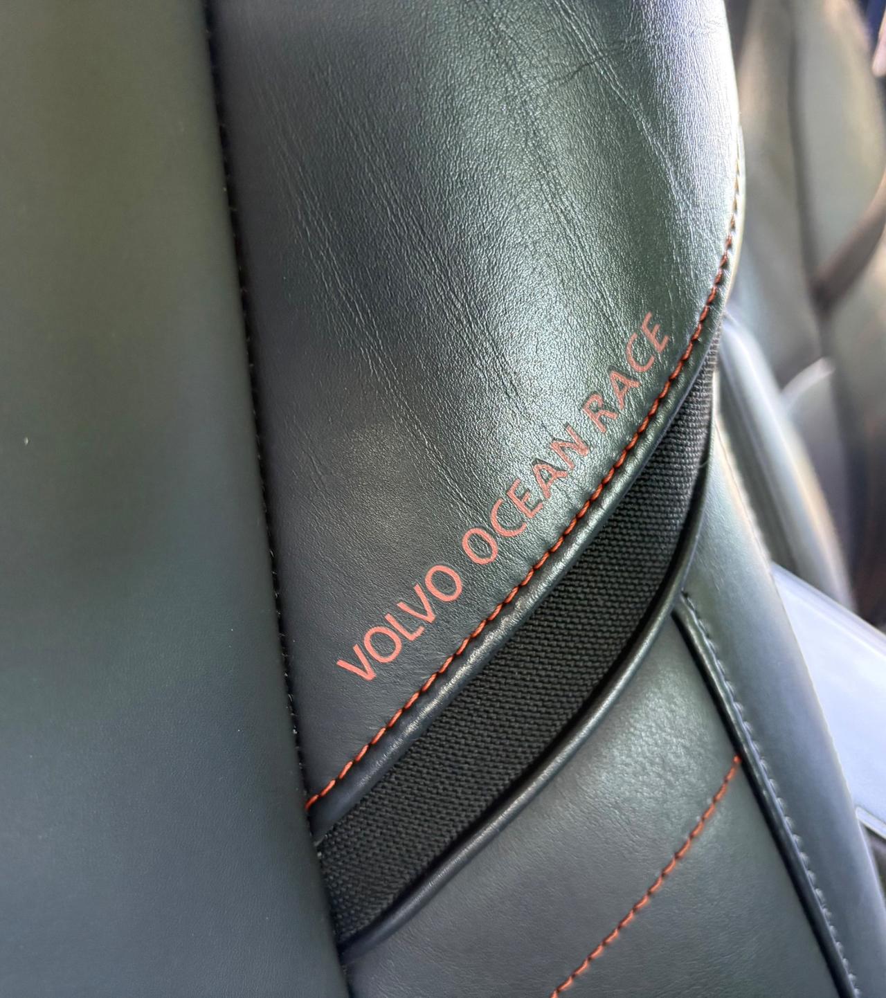 Volvo V40 D4 R-design Momentum Ocean 190cv EU6