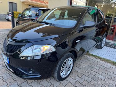 Lancia Ypsilon 1.2 69 CV 5 porte GPL Ecochic Elefantino Blu