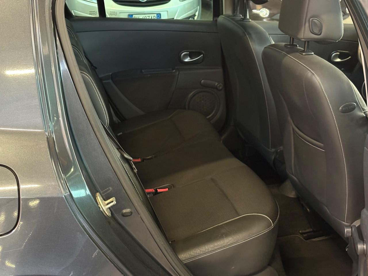 Renault Clio 1.2 16V 5 porte Rip Curl