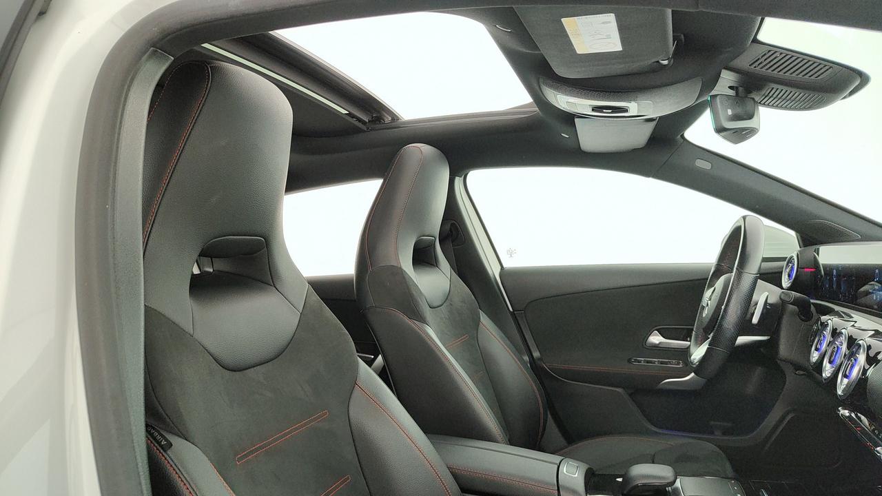 Mercedes-Benz A 180 d Premium auto