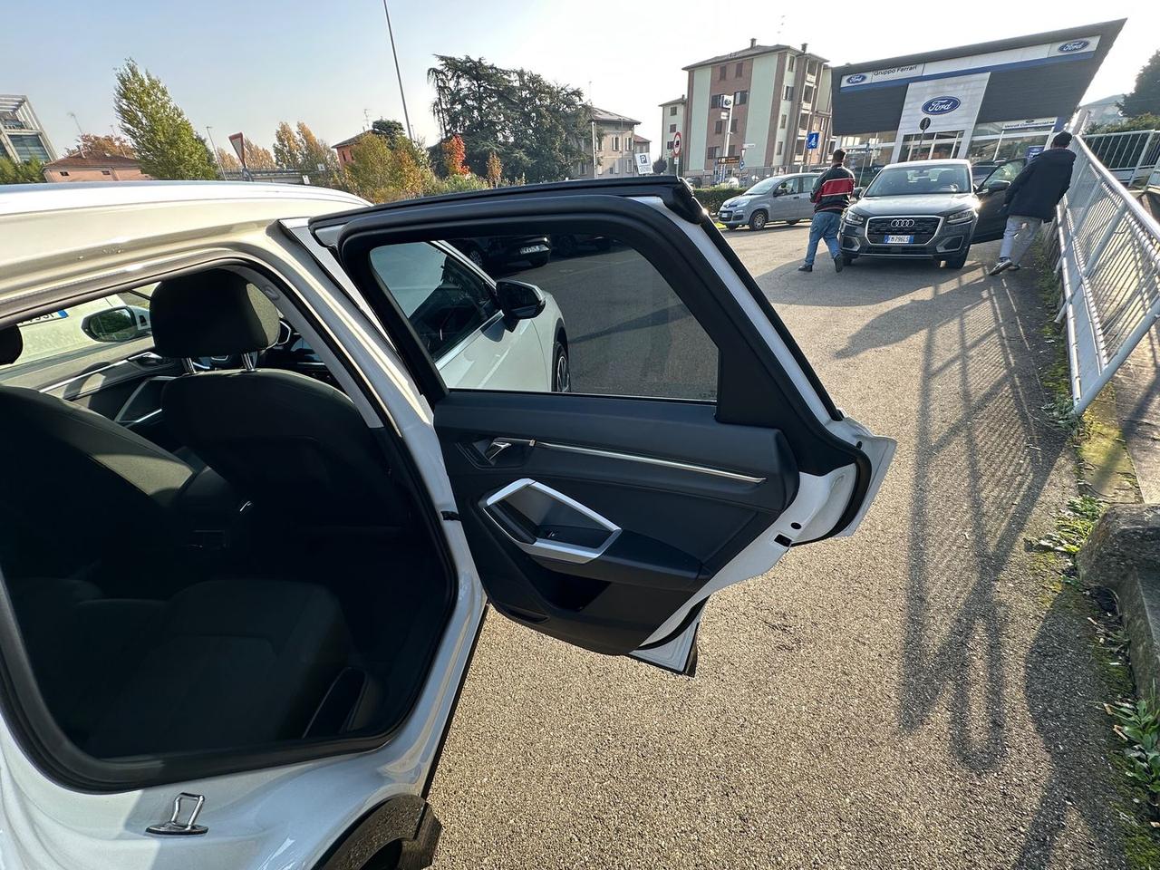 Audi Q3 S Line Edition 1.5 35 TFSI #7881