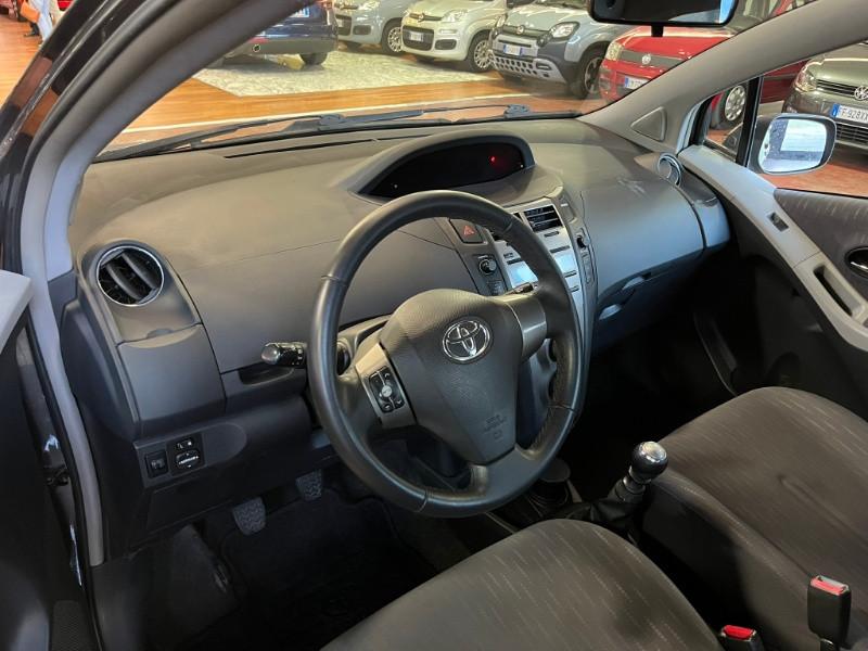 TOYOTA Yaris 1.3 5 porte Sol