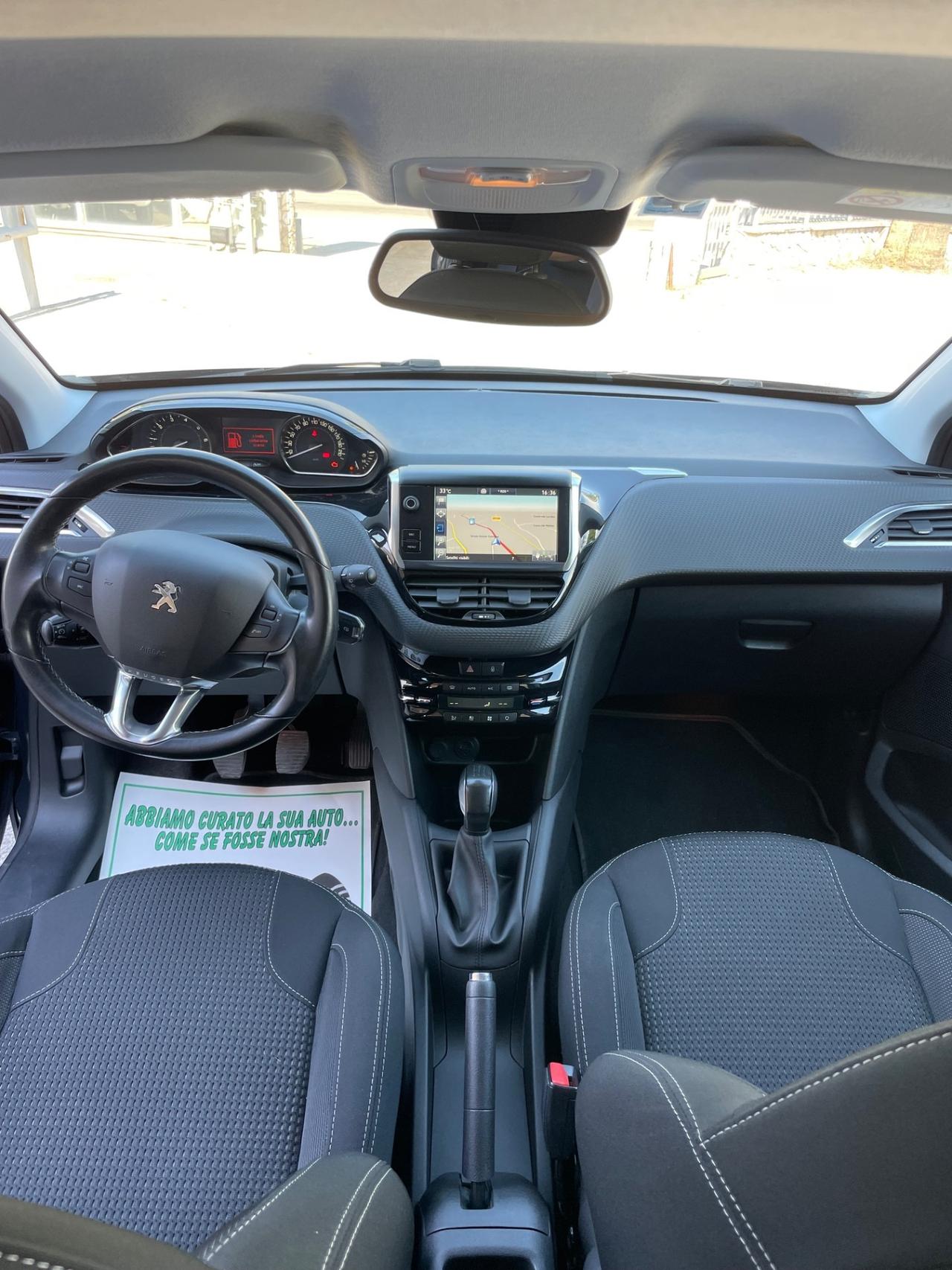 Peugeot 208 PureTech 82 5p. GPL Allure