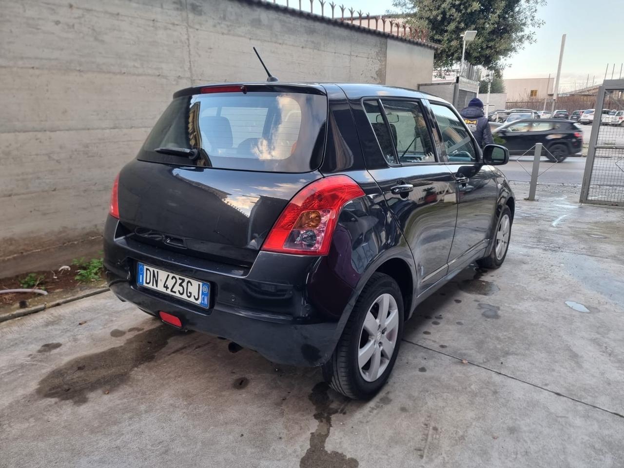 Suzuki Swift 1.3 4x4 5p. GL